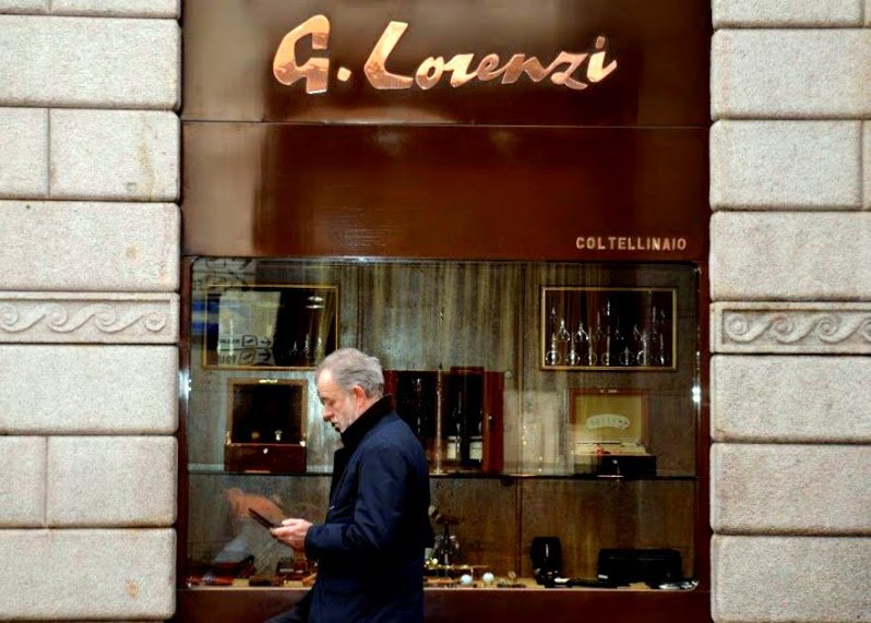 Θύμα της κρίσης ο θρυλικός «G. Lorenzi» στο Μιλάνο: Τέλος εποχής για το ιστορικότερο κατάστημα ειδών καπνιστού της Ευρώπης [εικόνες] | iefimerida.gr 1