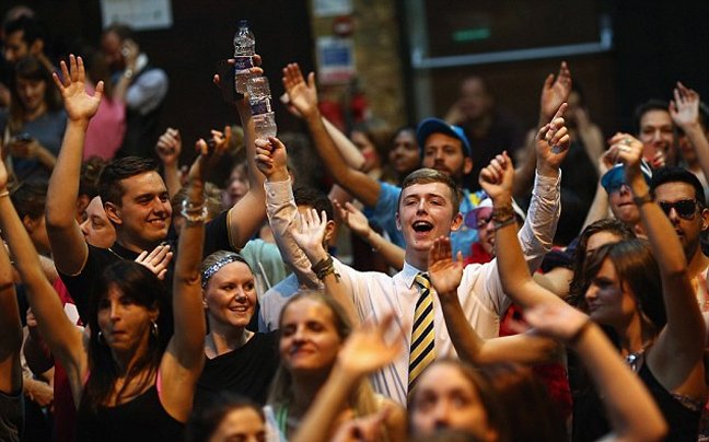 Το κλαμπ που ανοίγει το πρωί πριν τη δουλειά – Βοηθάει όσους δυσκολεύονται με το πρωινό ξύπνημα [εικόνες]  | iefimerida.gr 2