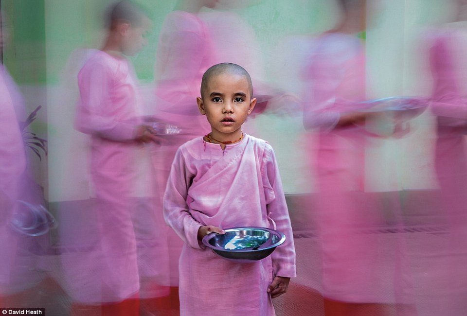 Η ζωή στη γη με τους χρυσούς ναούς: Στη χώρα των μοναχών της Βιρμανίας και των τσιγγάνων της θάλασσας [εικόνες]  | iefimerida.gr 4