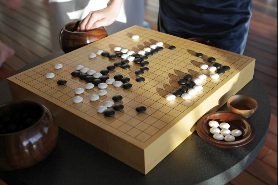 Η μηχανή πιο ισχυρή από τον άνθρωπο- Υπολογιστής νίκησε παγκόσμιο πρωταθλητή στο παιχνίδι «go» [εικόνες] | iefimerida.gr 2