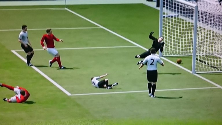 Η τεχνολογία έδωσε τη λύση 50 χρόνια μετά - Το γκολ «φάντασμα» στον τελικό του Μουντιάλ [εικόνες] | iefimerida.gr 1