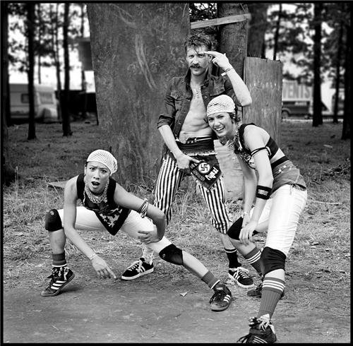 Διάσημοι ροκ σταρ σε άγνωστες πτυχές της ζωής τους [εικόνες] | iefimerida.gr 9