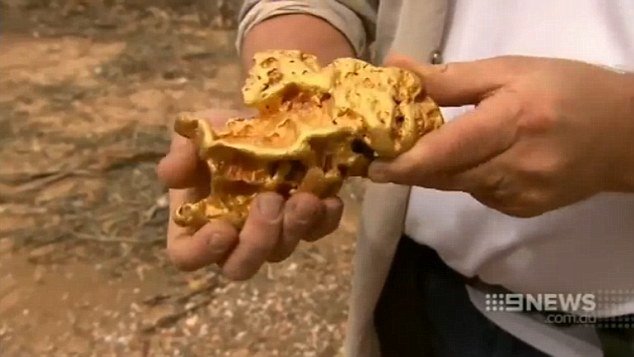 Εφυγε από το σπίτι για να γλιτώσει από την γκρίνια της γυναίκας του και βρήκε χρυσό [εικόνες & βίντεο] | iefimerida.gr 3