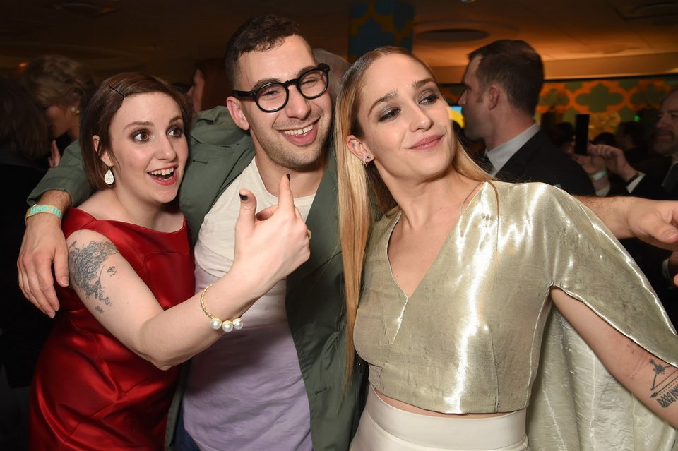 Χλιδή, ομορφιά και... «χουφτώματα» -Ολες οι αδιάκριτες φωτογραφίες από τα πάρτι μετά τις Χρυσές Σφαίρες [εικόνες] | iefimerida.gr 24