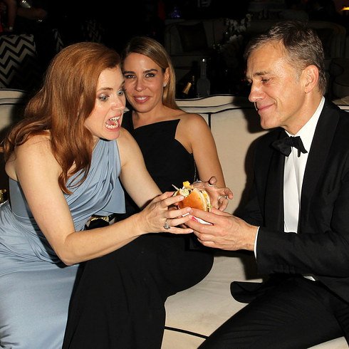 Χλιδή, ομορφιά και... «χουφτώματα» -Ολες οι αδιάκριτες φωτογραφίες από τα πάρτι μετά τις Χρυσές Σφαίρες [εικόνες] | iefimerida.gr 32