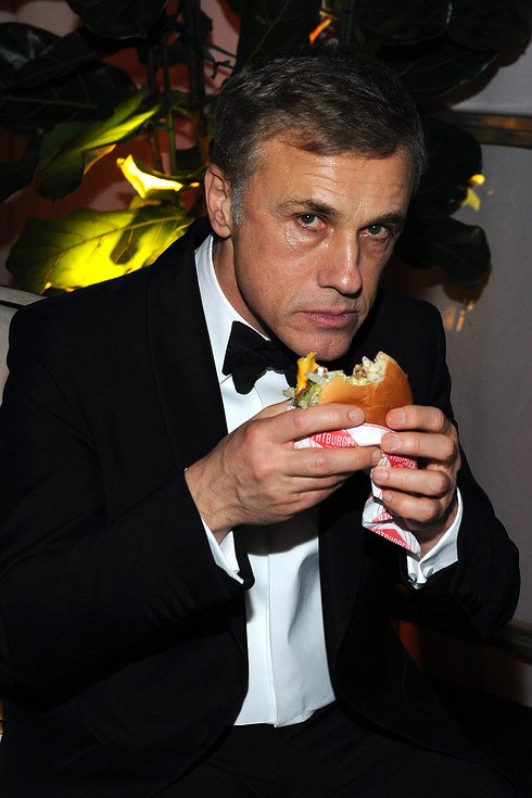 Χλιδή, ομορφιά και... «χουφτώματα» -Ολες οι αδιάκριτες φωτογραφίες από τα πάρτι μετά τις Χρυσές Σφαίρες [εικόνες] | iefimerida.gr 33