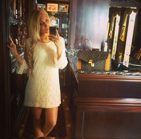 Με αυτή τη θεά ξανθιά Σουηδέζα απάτησε ο Κούτσερ την Μίλα Κούνις -Εδωσε φωτογραφία από τη νύχτα πάθους που πέρασαν [εικόνες] | iefimerida.gr 15