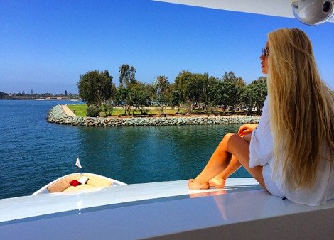 Με αυτή τη θεά ξανθιά Σουηδέζα απάτησε ο Κούτσερ την Μίλα Κούνις -Εδωσε φωτογραφία από τη νύχτα πάθους που πέρασαν [εικόνες] | iefimerida.gr 7