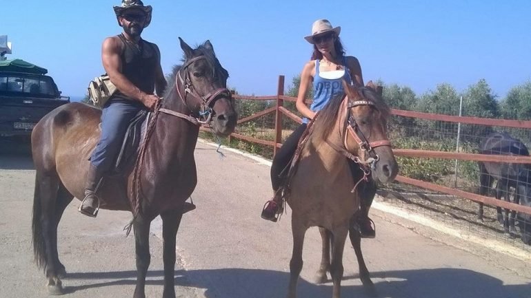 Τραγωδία στην Κρήτη: Αυτοί είναι οι γονείς που πνίγηκαν για να σώσουν τα παιδιά τους [εικόνες] | iefimerida.gr 4