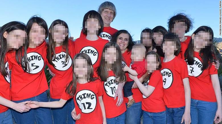 «Φορούσε 6 μήνες τα ίδια ρούχα, ήταν πεινασμένος»: Συμμαθητής παιδιού από το σπίτι του τρόμου περιγράφει [εικόνες] | iefimerida.gr 3