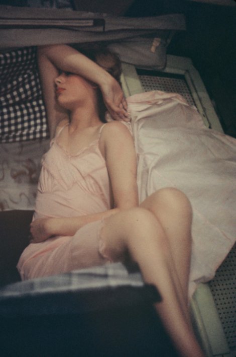 Πίσω από τα φώτα: Πώς ήταν η ζωή των κοριτσιών στα καμπαρέ της Νέας Υόρκης το 1958 [εικόνες] | iefimerida.gr 3