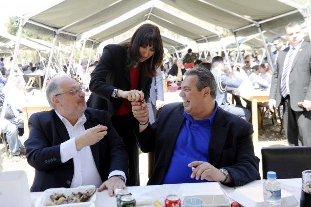 13 φωτογραφίες από το πασχαλινό γλέντι του Πάνου Καμμένου [εικόνες] | iefimerida.gr 1