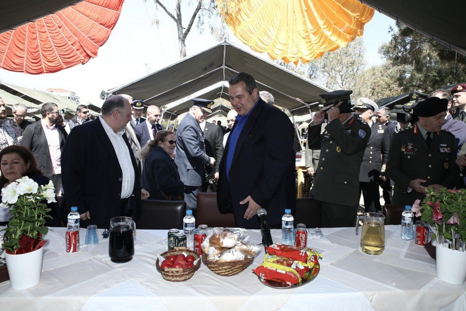 13 φωτογραφίες από το πασχαλινό γλέντι του Πάνου Καμμένου [εικόνες] | iefimerida.gr 3