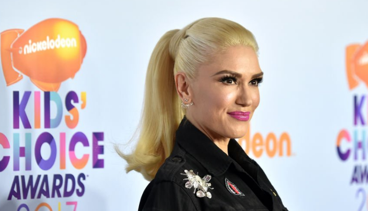 Τι δουλειά έκαναν οι σταρ πριν γίνουν διάσημοι - Πωλητές, στρίπερ και τηλεφωνήτριες [εικόνες] | iefimerida.gr 0