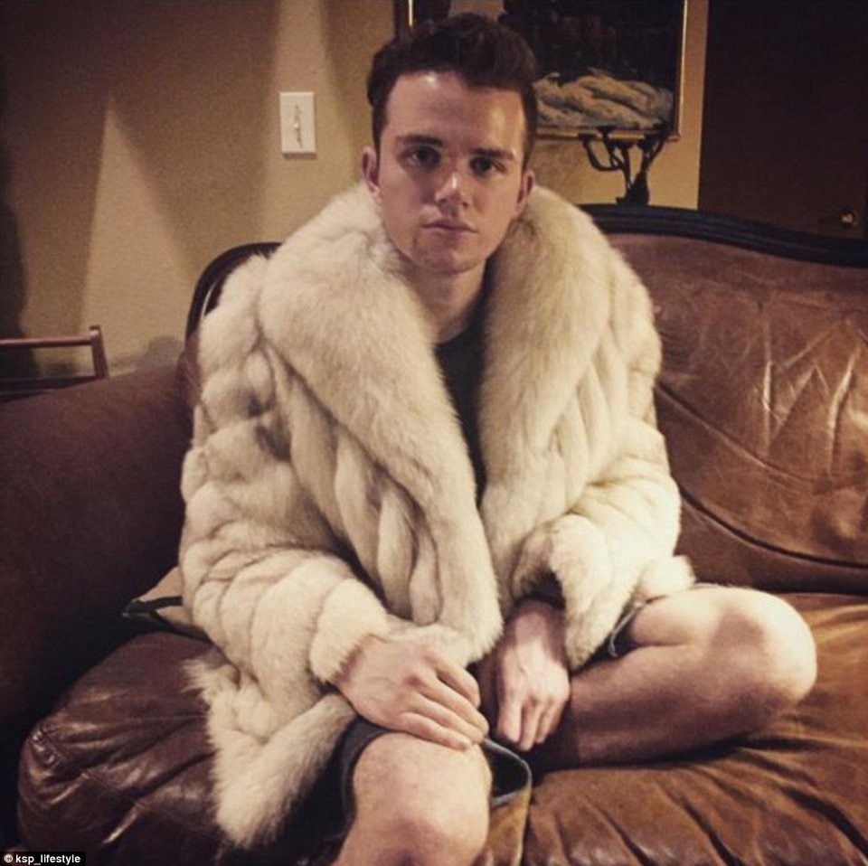 Οι χριστουγεννιάτικες διακοπές των πλουσιόπαιδων του Instagram -Σαμπάνιες, κουβέρτες Hermes και χρήμα [εικόνες] | iefimerida.gr 7