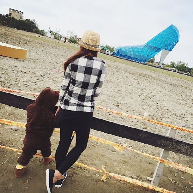 Σχεδίασαν εκκλησία σε σχήμα γόβας, ύψους 17 μέτρων για να προσελκύσουν γυναίκες [εικόνες] | iefimerida.gr 1