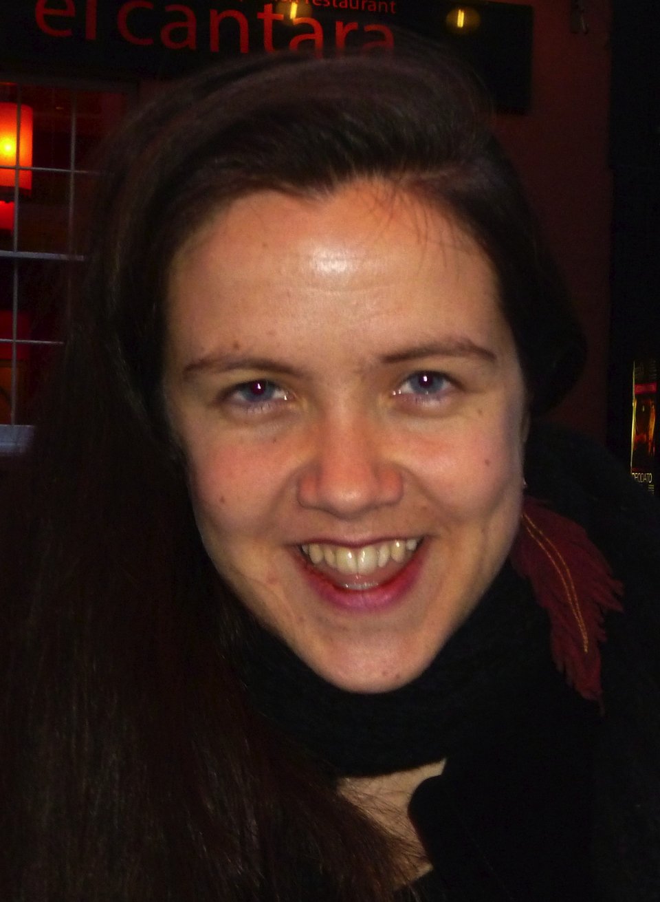 Βρετανίδα δεν άντεχε να είναι άλλο μόνη και παντρεύτηκε τον εαυτό της [εικόνες+βίντεο] | iefimerida.gr 1