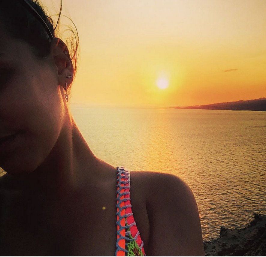 Η εγγονή της Γκρέις Κέλι άφησε το Μονακό για τη Μύκονο -Διακοπές με το αγόρι της [εικόνες] | iefimerida.gr 6