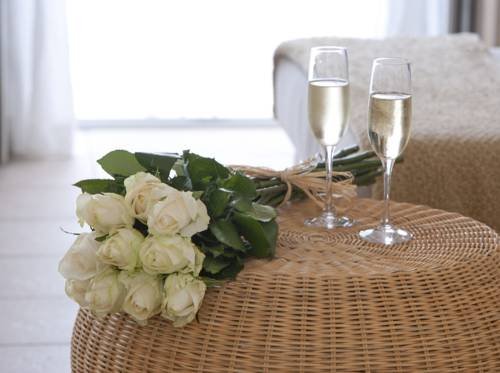 Telegraph: Τα τέλεια ξενοδοχεία για γάμους σε Μύκονο, Σαντορίνη και Ελούντα [εικόνες] | iefimerida.gr 5