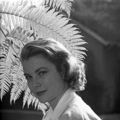 Τριανταένα χρόνια από τον τραγικό θάνατο την Γκρέις Κέλι - Σπάνιες φωτογραφίες της πριγκίπισας του Μονακό [εικόνες] | iefimerida.gr 1