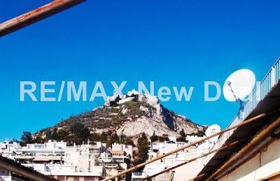 Δείτε το εσωτερικό του γραφείου του Καραμανλή που πωλήθηκε αντί 700.000 ευρώ [εικόνες] | iefimerida.gr 0