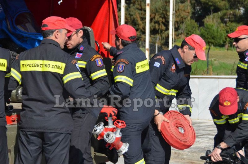 «Υποπτος φάκελος» στο γραφείο του Κώστα Μπακογιάννη [εικόνες & βίντεο] | iefimerida.gr 1