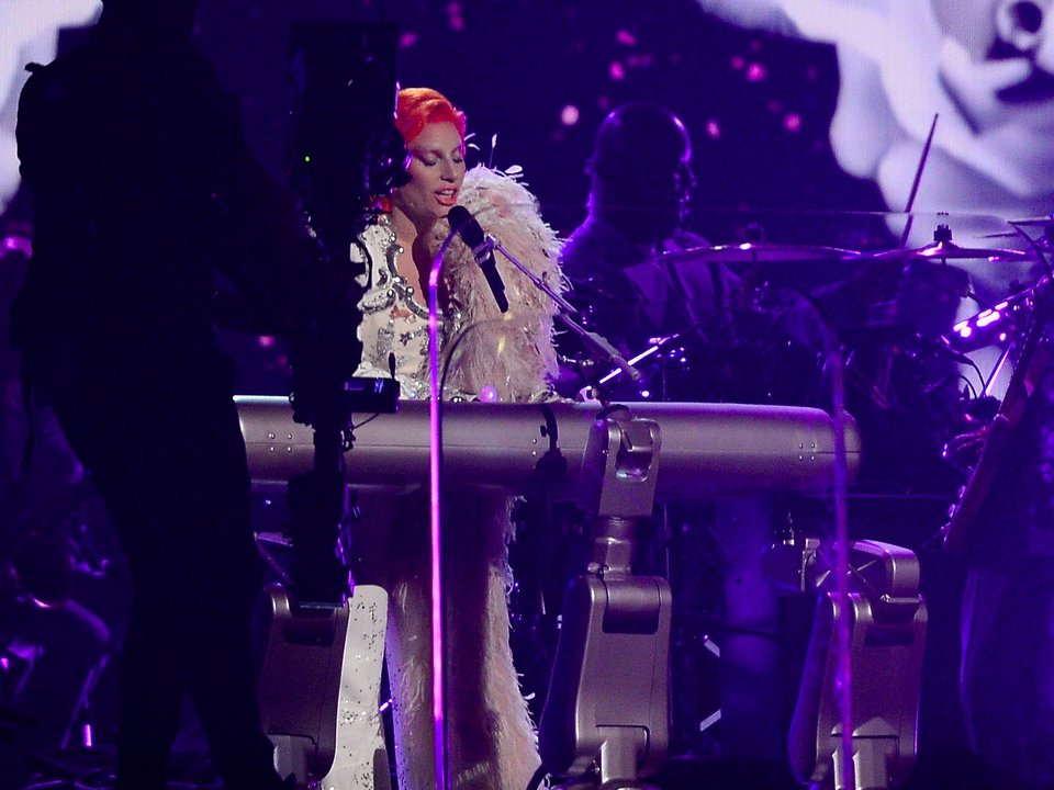 Οι νικητές των βραβείων Γκράμυ – Ξεχώρισαν Σουίφτ, Λαμάρ και Σιράν [εικόνες] | iefimerida.gr 3