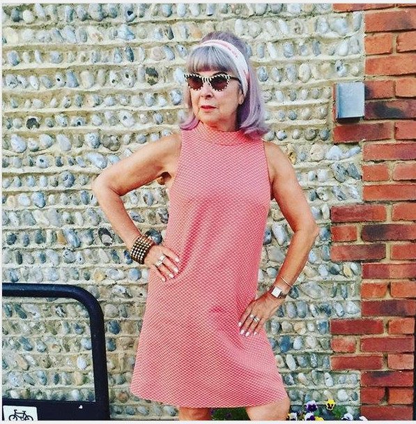 Το στυλ δεν έχει ηλικία – Μια 68χρονη κάνει θραύση στο Instagram [εικόνες]  | iefimerida.gr 5