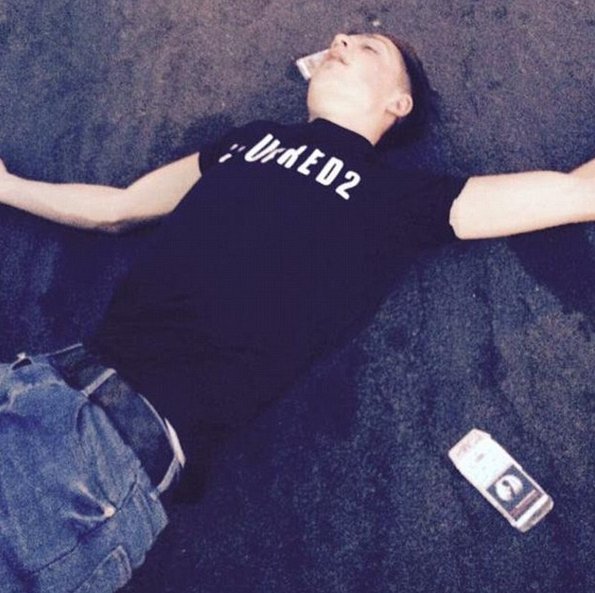 Ποδοσφαιριστής της Πρέμιερ έπεσε αναίσθητος στο δρόμο από κατανάλωση αλκοόλ [εικόνες] | iefimerida.gr 2