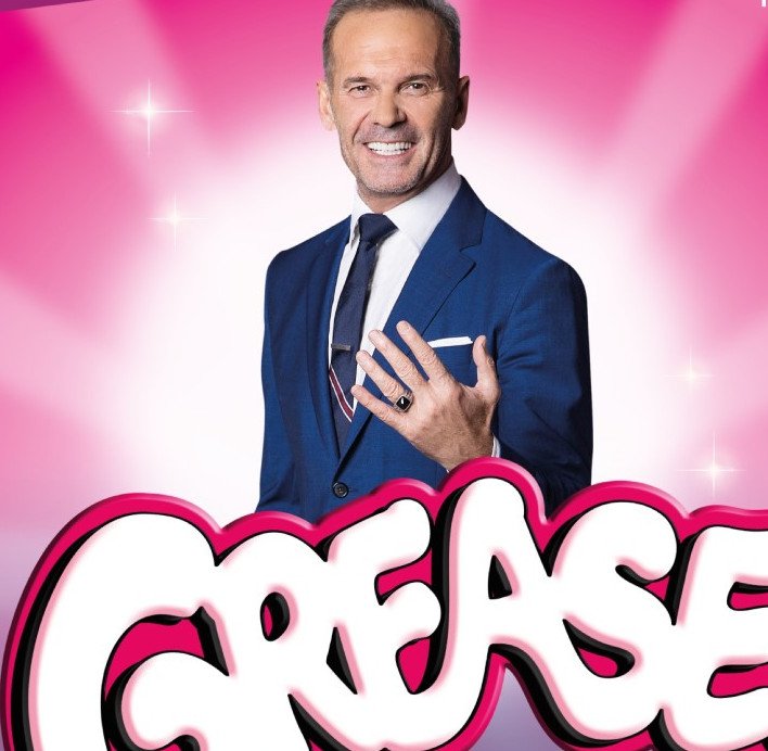 Ο Πέτρος Κωστόπουλος θα παίξει στο μιούζικαλ Grease -Οι πρώτες φωτογραφίες [εικόνες]  | iefimerida.gr 1