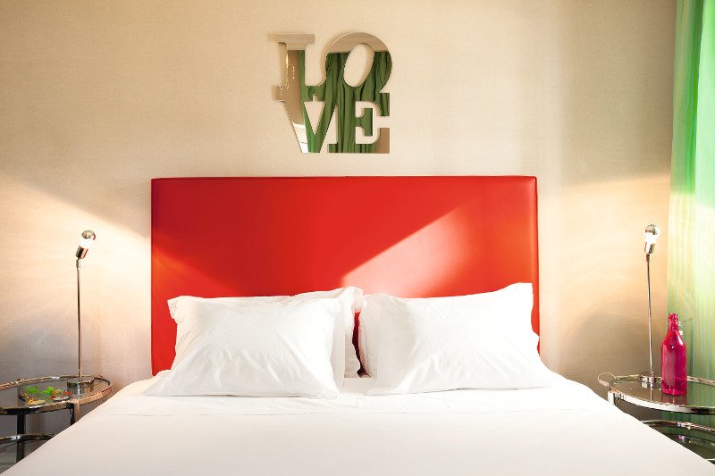 Δίκλινο Graffiti Guestroom