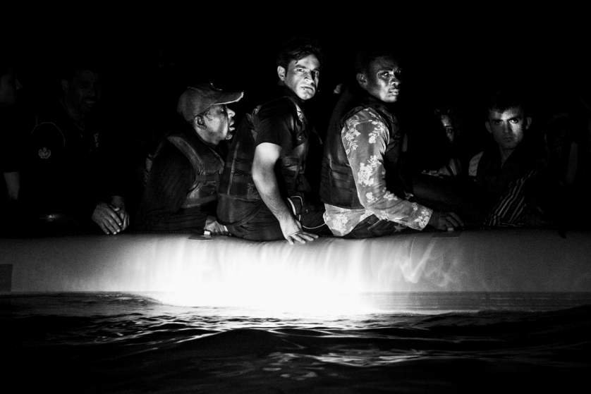 Αγγελος Τζωρτζίνης: Ο Ελληνας που φωτογράφισε τη λιτότητα και έκανε το TIME να του υποκλιθεί [εικόνες] | iefimerida.gr 17