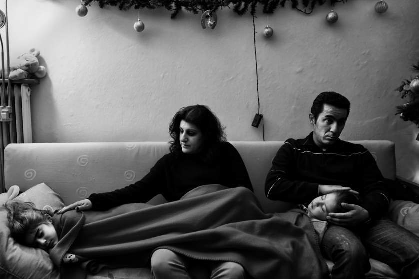 Αγγελος Τζωρτζίνης: Ο Ελληνας που φωτογράφισε τη λιτότητα και έκανε το TIME να του υποκλιθεί [εικόνες] | iefimerida.gr 14