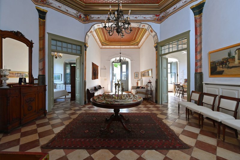 Grande Dame: Ενα από τα ωραιότερα σπίτια της Ελλάδας, η συγκλονιστική κατοικία του Μιαούλη στην Υδρα, πωλείται για 4,5 εκατ. ευρώ [εικόνες] | iefimerida.gr 8
