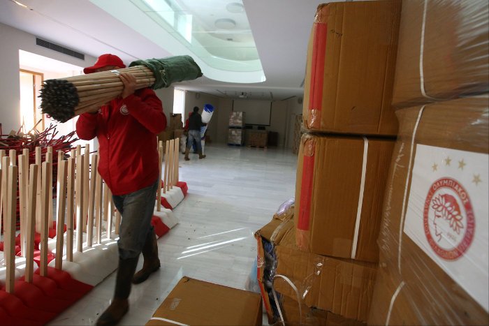 Ολυμπιακός: Συνεχίζεται ο αγώνας προσφοράς στη Μάνδρα [εικόνες] | iefimerida.gr 7