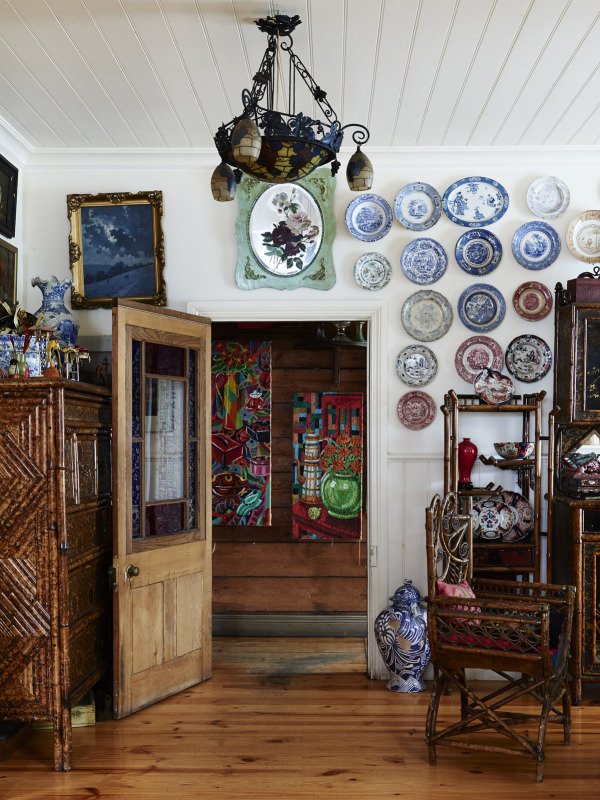 Γεμάτο, παντού: Δείτε το boho σπίτι ενός Αυστραλού ζωγράφου [εικόνες] | iefimerida.gr 5