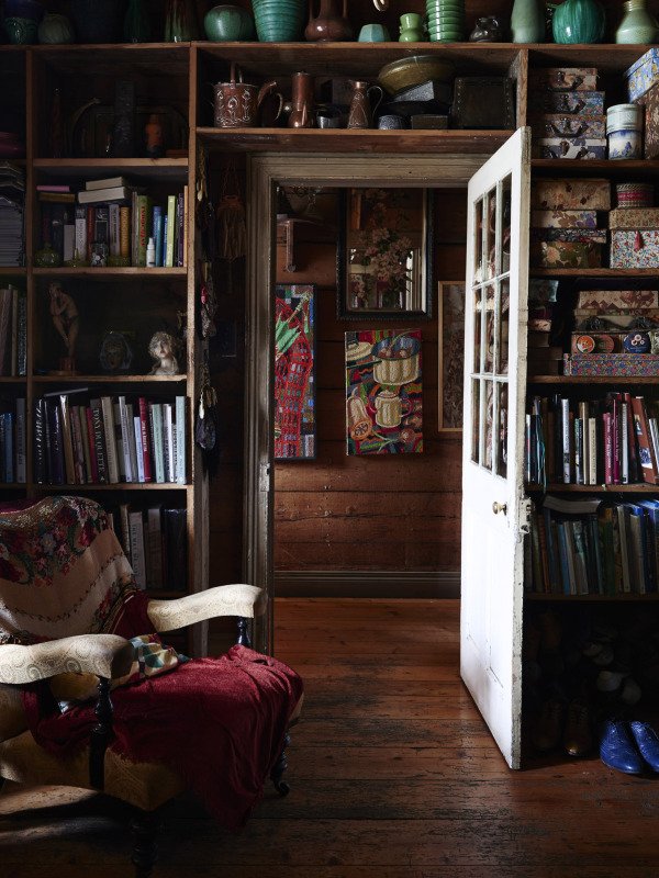 Γεμάτο, παντού: Δείτε το boho σπίτι ενός Αυστραλού ζωγράφου [εικόνες] | iefimerida.gr 1