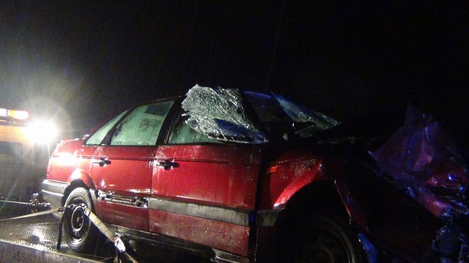 Κούρσα θανάτου για ΙΧ στο αντίθετο ρεύμα: Νεκρός ο οδηγός -3 τραυματίες [εικόνες & βίντεο] | iefimerida.gr 1