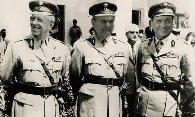 O Μπέπε Γκρίλο χρησιμοποίησε φωτογραφία με Παπαδόπουλο, Παττακό και Μακαρέζο [εικόνες+βίντεο] | iefimerida.gr 1