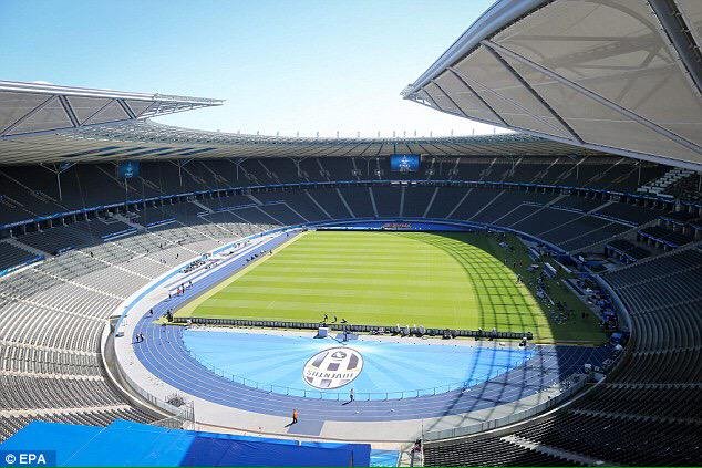 To ηλιόλουστο Βερολίνο υποδέχθηκε το Τσάμπιονς Λιγκ [εικόνες & βίντεο] | iefimerida.gr 4