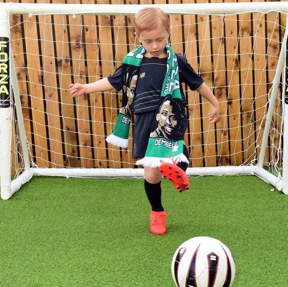 Ενας 5χρονος απολογήθηκε τηλεφωνικά στη Σέλτικ - Δεν πήγε στο γήπεδο γιατί είχε πάρτι [εικόνες] | iefimerida.gr 1