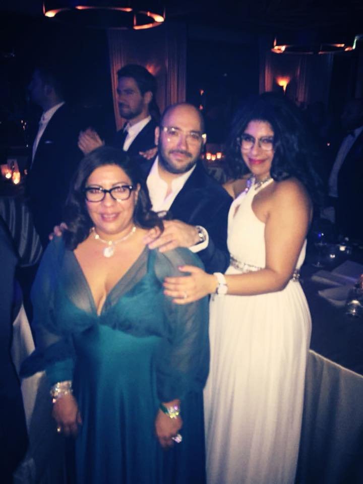 Απόβαση Ελλήνων στο Gstaad -Πούλησαν ρούχα και κοσμήματα, το έκαψαν στο live του Ρέμου [εικόνες] | iefimerida.gr 1