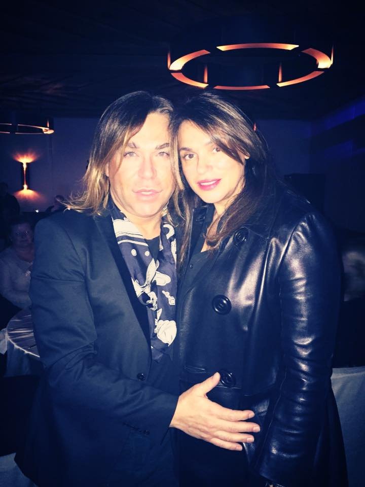 Απόβαση Ελλήνων στο Gstaad -Πούλησαν ρούχα και κοσμήματα, το έκαψαν στο live του Ρέμου [εικόνες] | iefimerida.gr 2