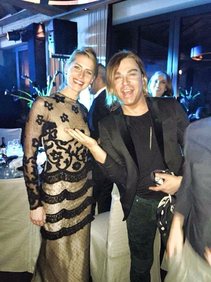 Απόβαση Ελλήνων στο Gstaad -Πούλησαν ρούχα και κοσμήματα, το έκαψαν στο live του Ρέμου [εικόνες] | iefimerida.gr 4