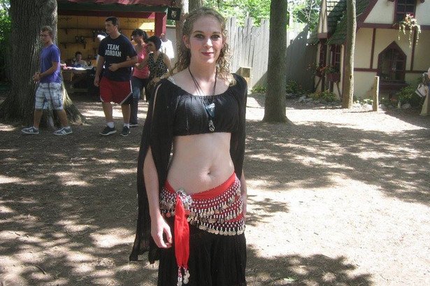 Χαμός στο Ιντερνετ -Γυναίκες ποστάρουν φωτογραφίες τους με μπικίνι για να δείξουν τις ραγάδες τους [εικόνες] | iefimerida.gr 1