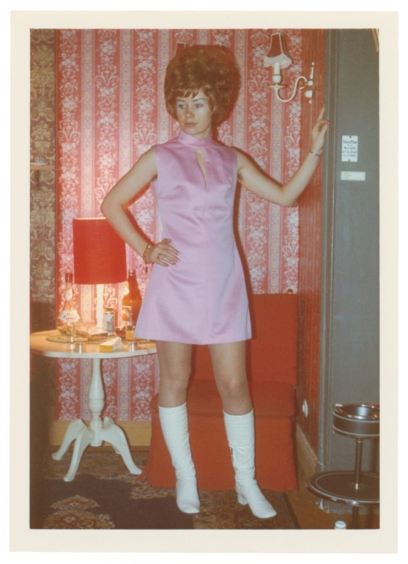 Φωτογράφιζε την ερωμένη του σε κάθε της κίνηση - Τώρα όλες οι φωτογραφίες της εκτίθενται σε γκαλερί [εικόνες] | iefimerida.gr 9