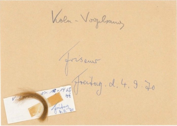 Φωτογράφιζε την ερωμένη του σε κάθε της κίνηση - Τώρα όλες οι φωτογραφίες της εκτίθενται σε γκαλερί [εικόνες] | iefimerida.gr 13