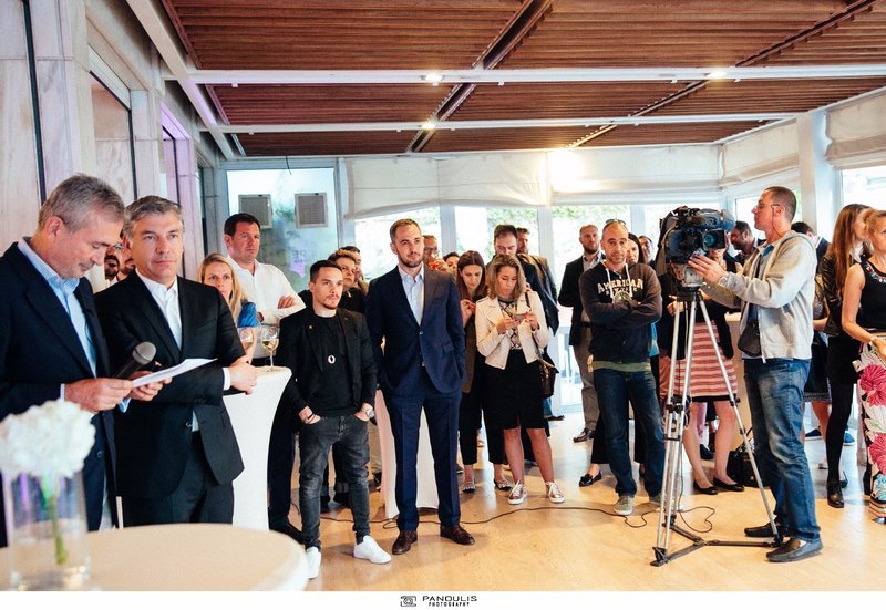 H Stoiximan μέσα από τη δράση της «Μικροί Ήρωες για την Ελλάδα» στηρίζει την HOPEgenesis | iefimerida.gr 2