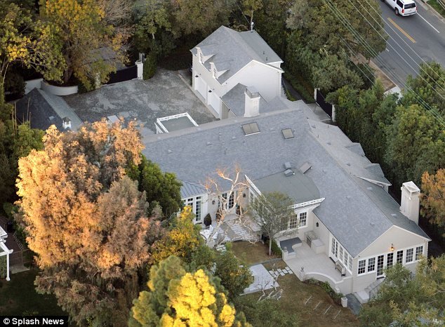 Η Γκουίνεθ Πάλτροου στον Ομπάμα: Είσαι τόσο όμορφος που χάνω τα λόγια μου [εικόνες] | iefimerida.gr 20