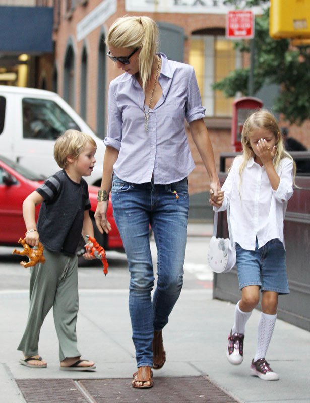 Τα 2 απίστευτα πράγματα που κάνει η Γουίνεθ Πάλτροου για να διώξει το στρες [εικόνες] | iefimerida.gr 1